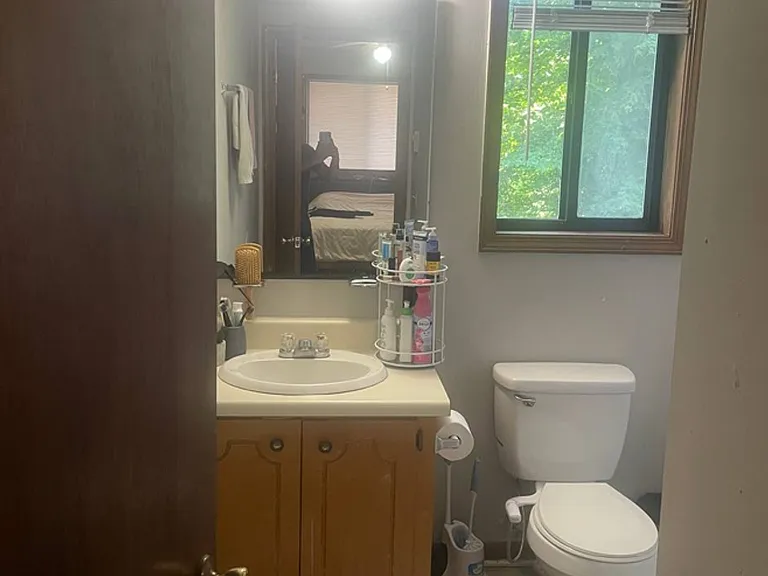 814 Creekside Dr — Photo 9