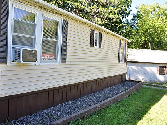 4th image of 83 Charleston Rd