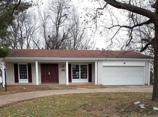 11104 Cadigan Dr, Saint Louis, MO 63138