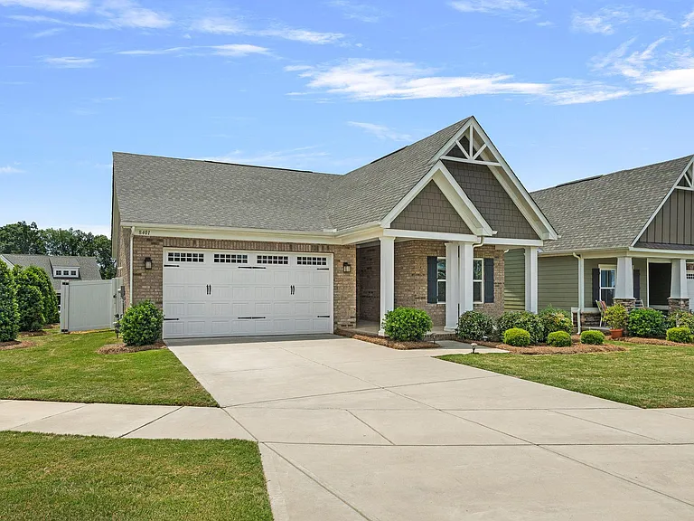 8401 Bretton Woods Dr — Photo 3