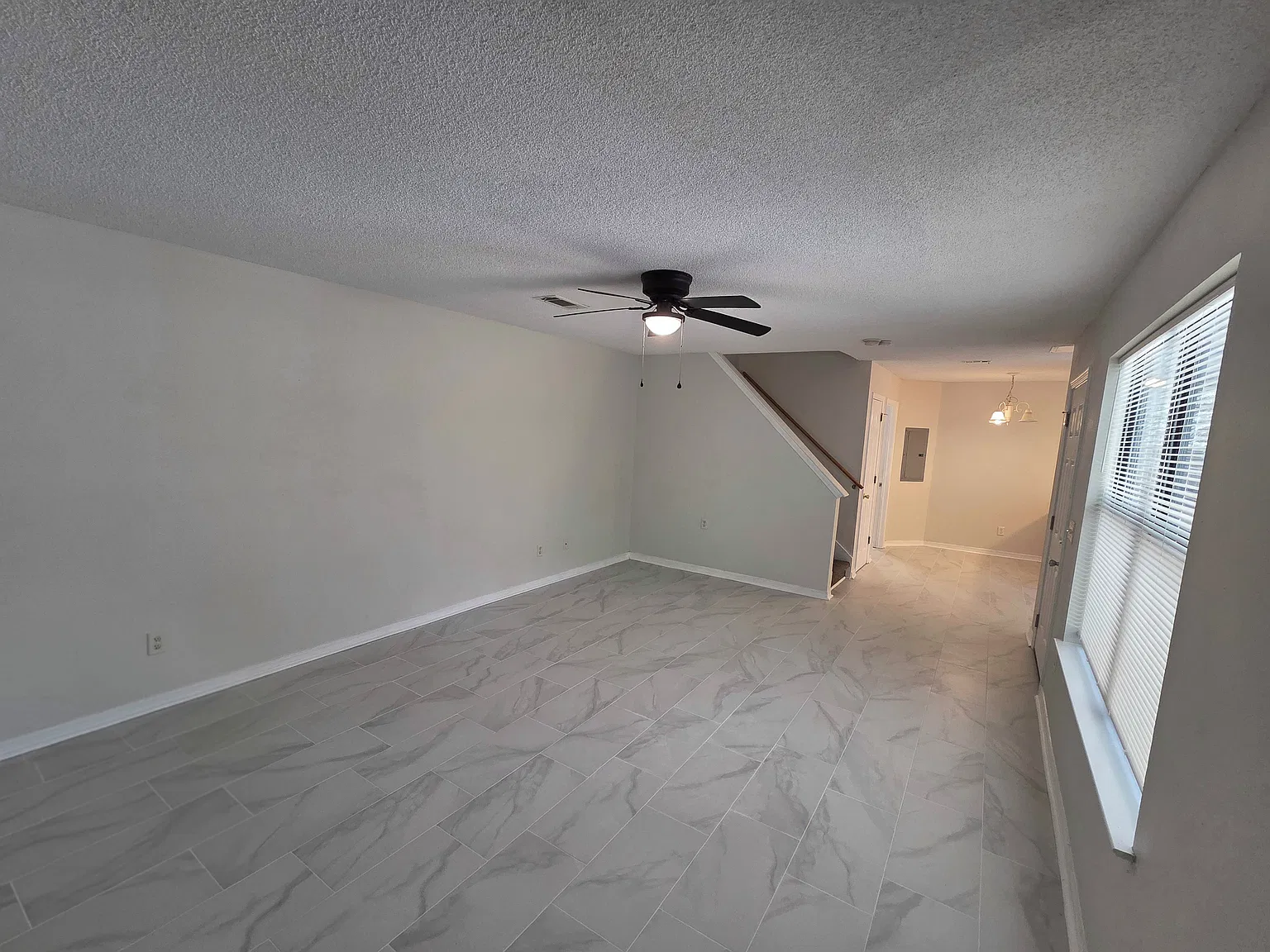2 bed, 2.5 bath, 1164 sqft, $1,500 — Photo 3