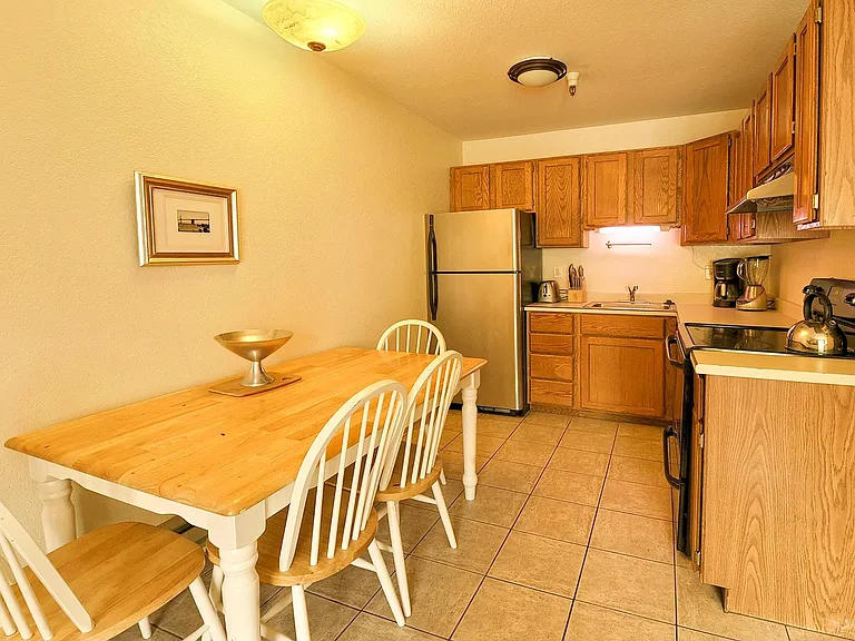 1940 Prospector Ave #310 — Photo 5