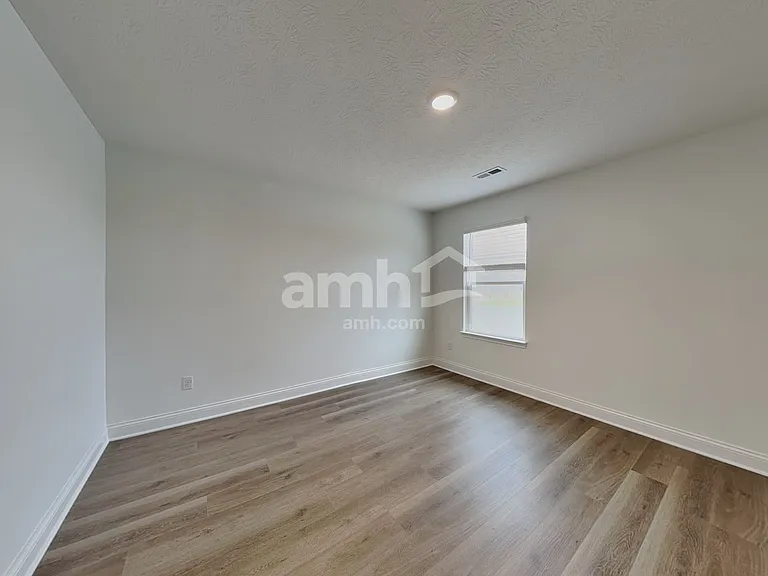 890 Heritage Blvd — Photo 18