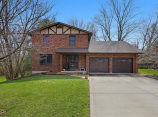 2945 Mark Trail Dr, Glen Carbon, IL