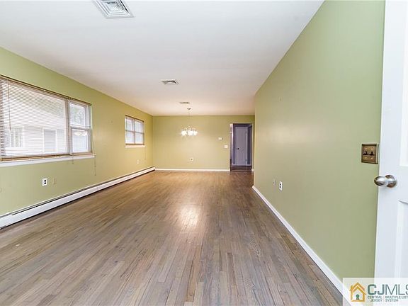 2nd image of 79 Mount Matterhorn Ln
