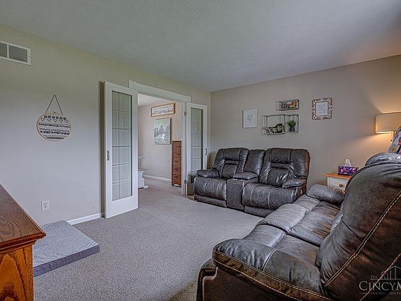 4th image of 3850 Tara Brooke Way