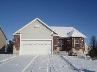 14415 Maple Dr, Urbandale, IA 50323