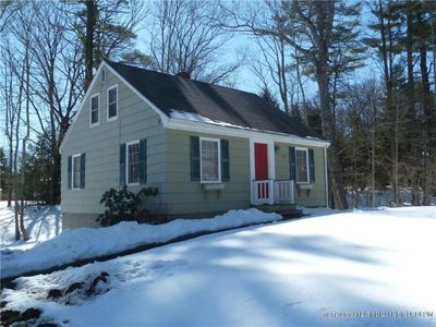 73 Middle Rd, Falmouth, ME, 04105