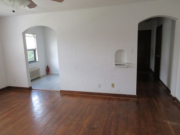 4th image of 2330-2334 N High St #2332-10