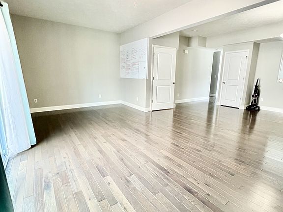 4th image of 104 Sassafras Way