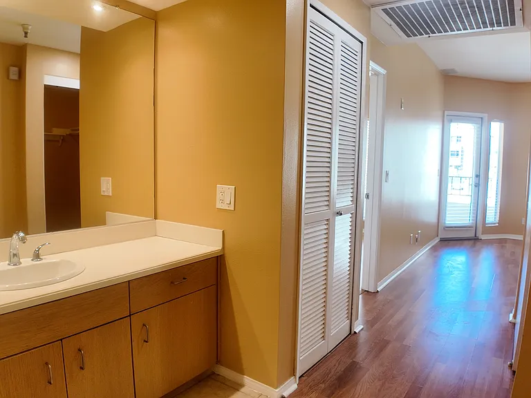 655 Columbia St #313 — Photo 29