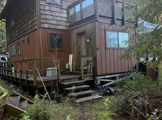 180 Nature Ln, Arcata, CA 95521