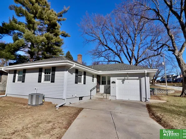 7602 Ridge Ave, Omaha, NE 68124