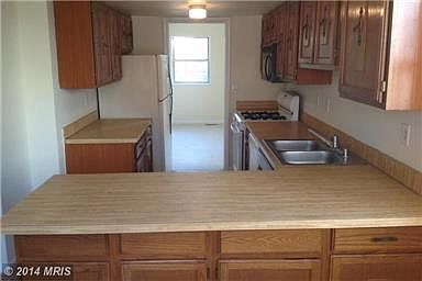 3rd image of 14838 Dorian Dr