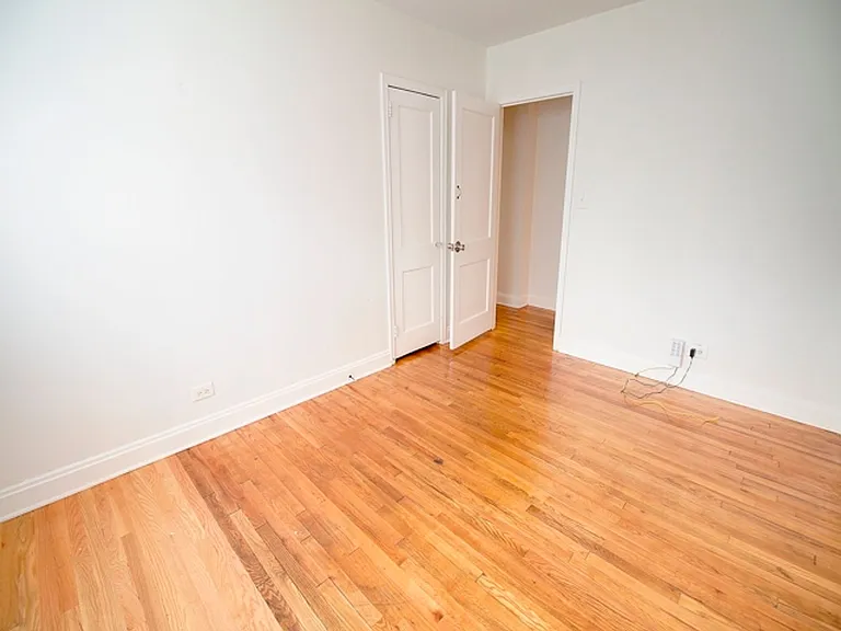 2101 Ward St — Photo 12