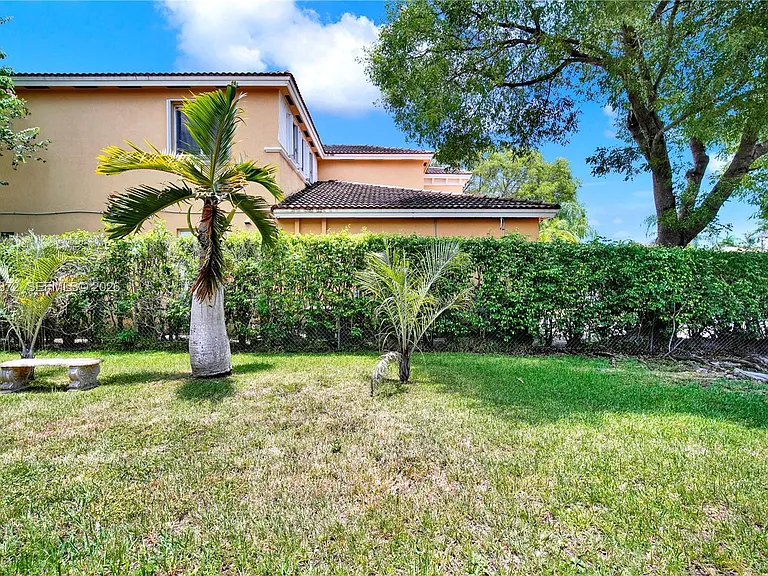 20765 SW 89th Ave — Photo 34