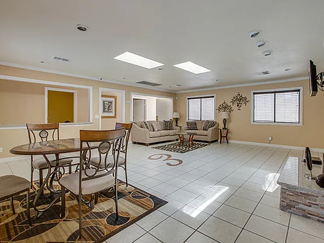 Encantada Apartments — Photo 8