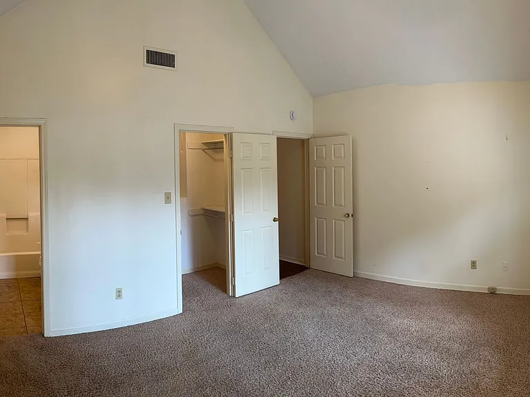 10 Foxcroft Ct — Photo 10