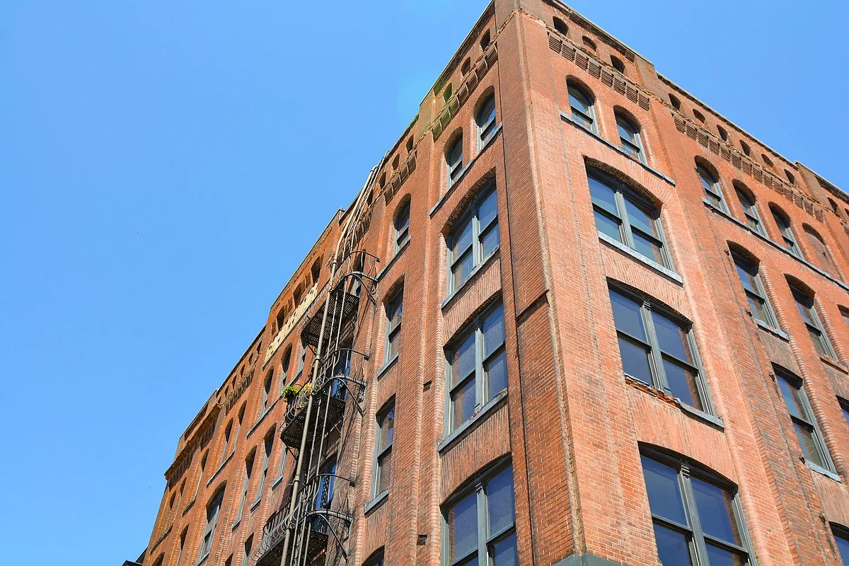Building Photo - Bloc 12 Apartments