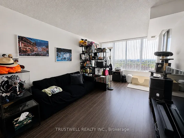 18 Spring Garden Ave #Penthouse 107 — Photo 6