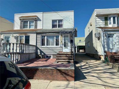20215 33rd Ave, Bayside, NY, 11361