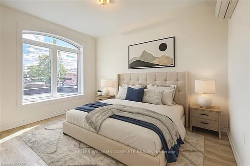 76 Wentworth St S #2 Photo 1
