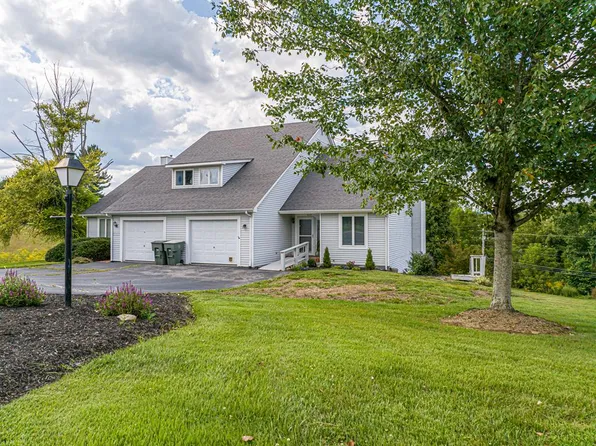 327 Pinehurst Ct, Abingdon, VA 24211