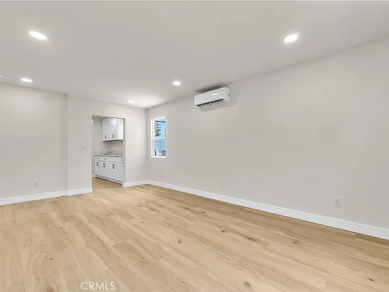 116 N Cornell Ave — Photo 5