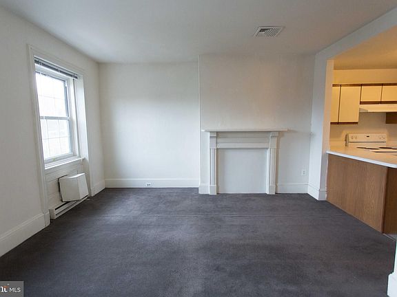 5th image of 427 Vine St APT 5