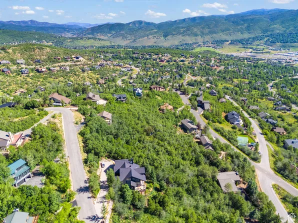 7400 Hitching Post Dr, Park City, UT 84098