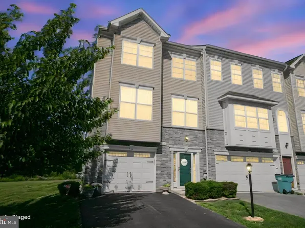 10367 Lantern Ln, Hagerstown, MD 21740