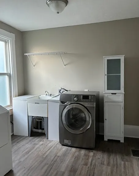 Main floor bathroom with laundry