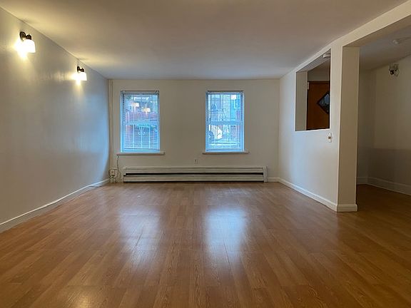 3rd image of 143 Bedford Ave #1BKYD