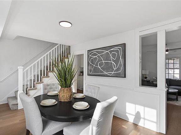 5th image of 71 Aylwin Rd