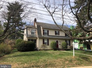 8004 Maple Ridge Rd, Bethesda, MD 20814