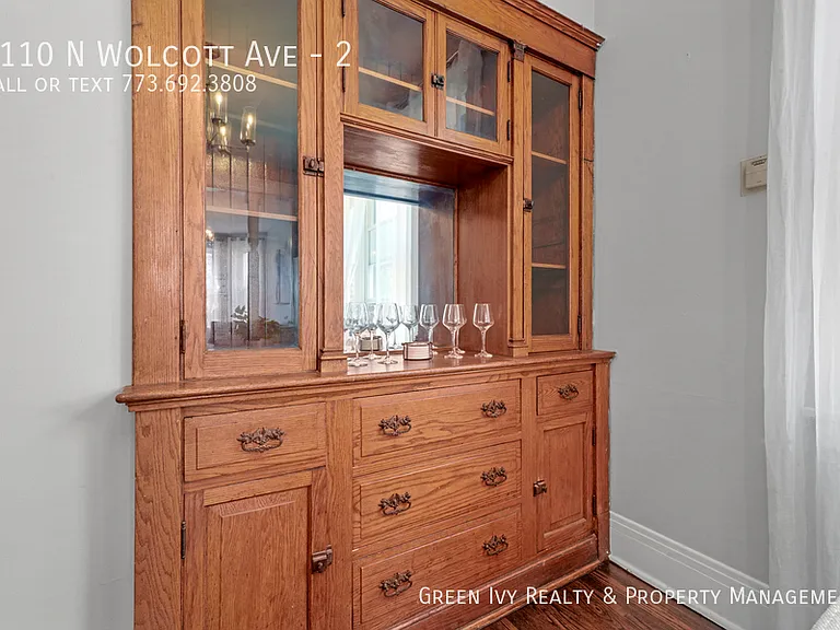1110 N Wolcott Ave #2 — Photo 5