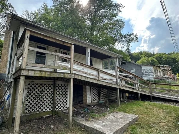 53 Hill St, Irvona, PA 16656