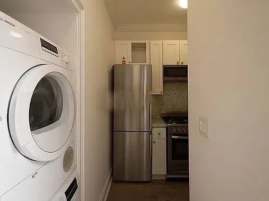 Rented by Corcoran | media 23