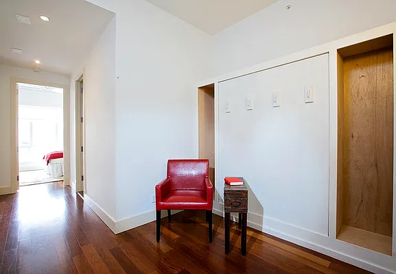 Sold by The InHouse Group | media 14