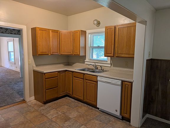 4th image of 507 N Topeka St