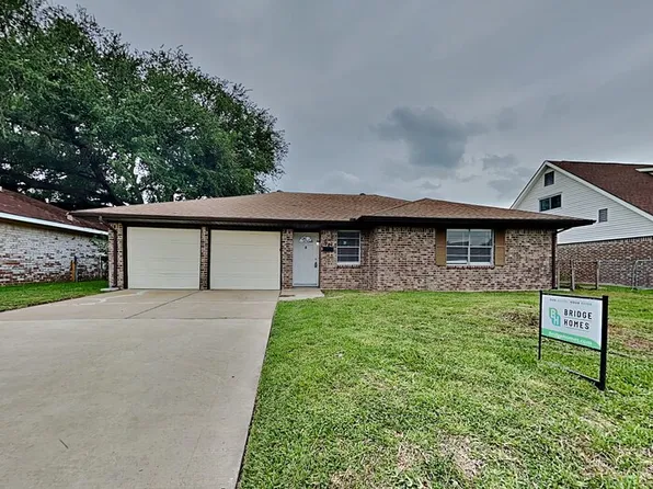 722 E Brown Ln, Deer Park, TX 77536