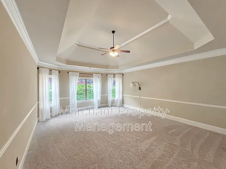 32 Governors Lake Way — Photo 13