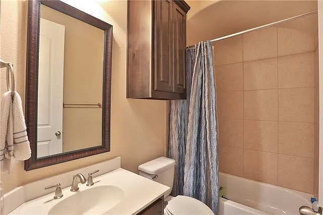 2529 Brandon Dr — Photo 17