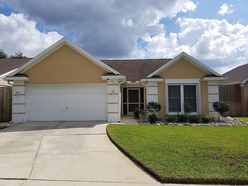 1st image of 326 Oak Park Pl
