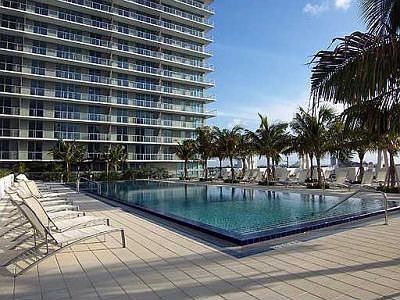 2nd image of 1111 SW 1st Ave APT 1819-N