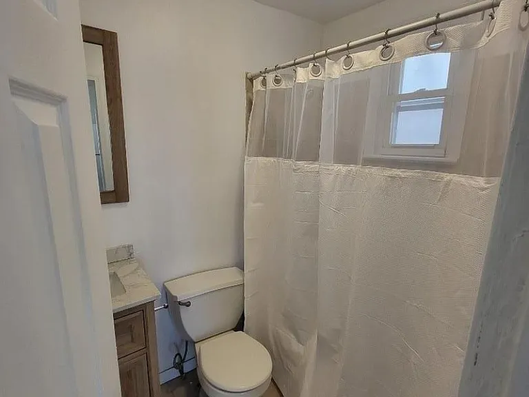 111 Pine St — Photo 9