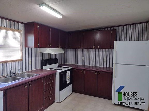 4th image of 510 Golden Pine Ct