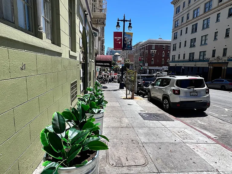 424 Jones Street — Photo 3