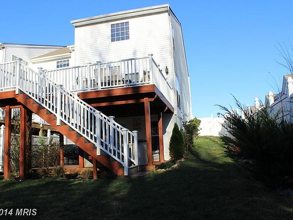 2nd image of 1933 Blair Ct