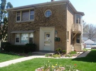 2734 N Wauwatosa Ave, Milwaukee, WI 53210